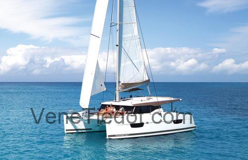Fountaine Pajot Lucia 40 Tekniset tiedot ja arvostelut